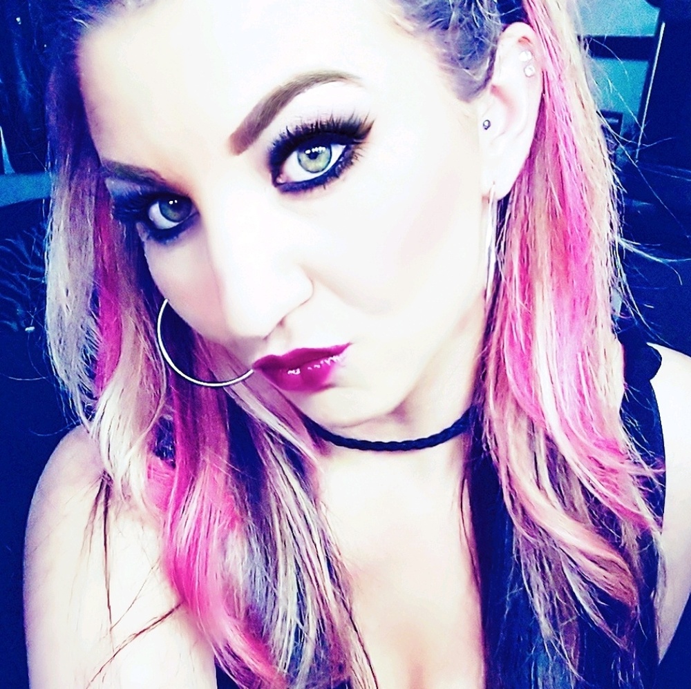 Meet your Posher, Ally